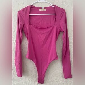 Women Qinsen bright pink thong style long sleeve square neck bodysuit; Size M